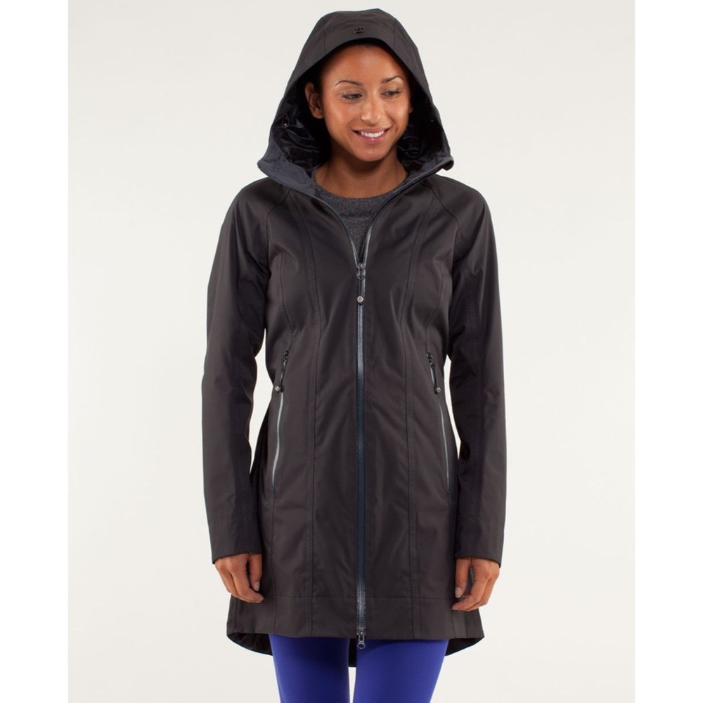 Lululemon Right As Rain Jacket EUC